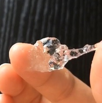 Relleno cutáneo de ácido hialurónico con enlace cruzado con lidocaína tipo jeringa para inyección facial