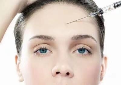 Aglomerante cutáneo de ácido hialurónico inyectable Aglomerantes para mejorar los labios