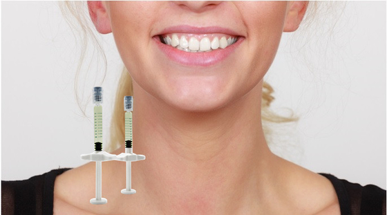 Plumber labios Relleno cutáneo Tratamiento con inyección de ácido hialurónico Rellenes faciales